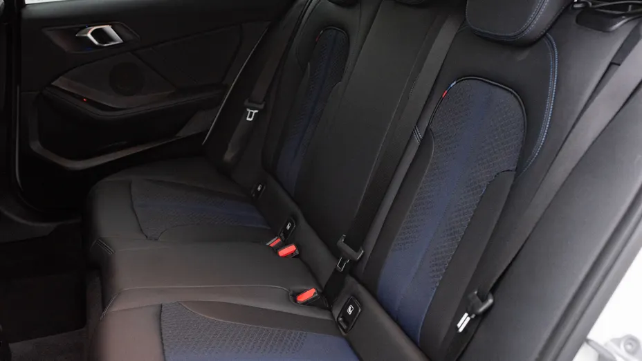 BMW Seria 1 118i M Sport aut