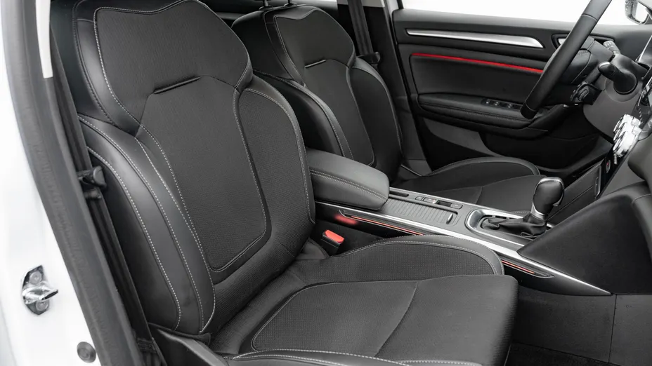 RENAULT Megane Megane 1.3 TCe FAP Intens EDC