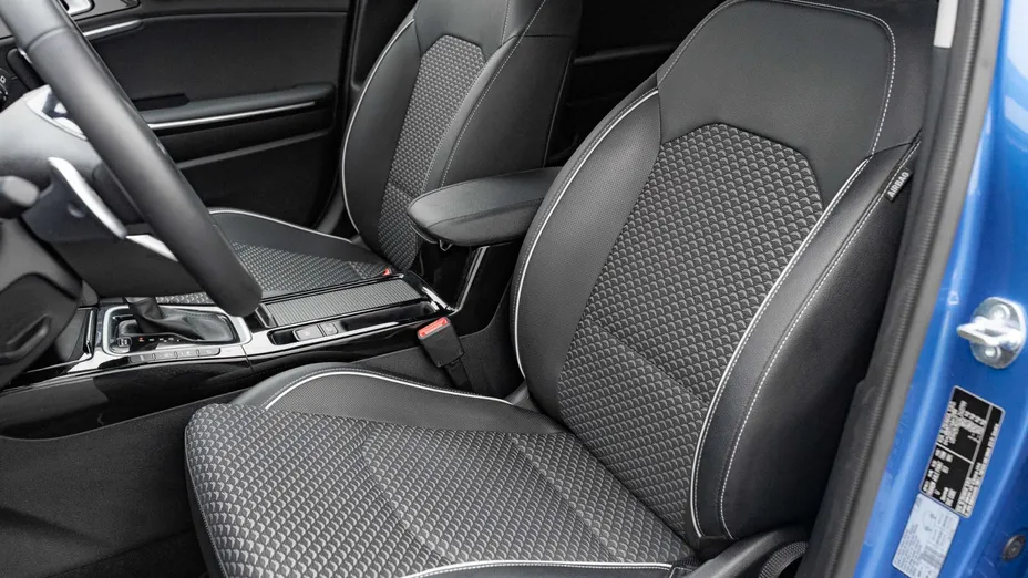 KIA Cee'd Ceed 1.5 T-GDI Tribute DCT