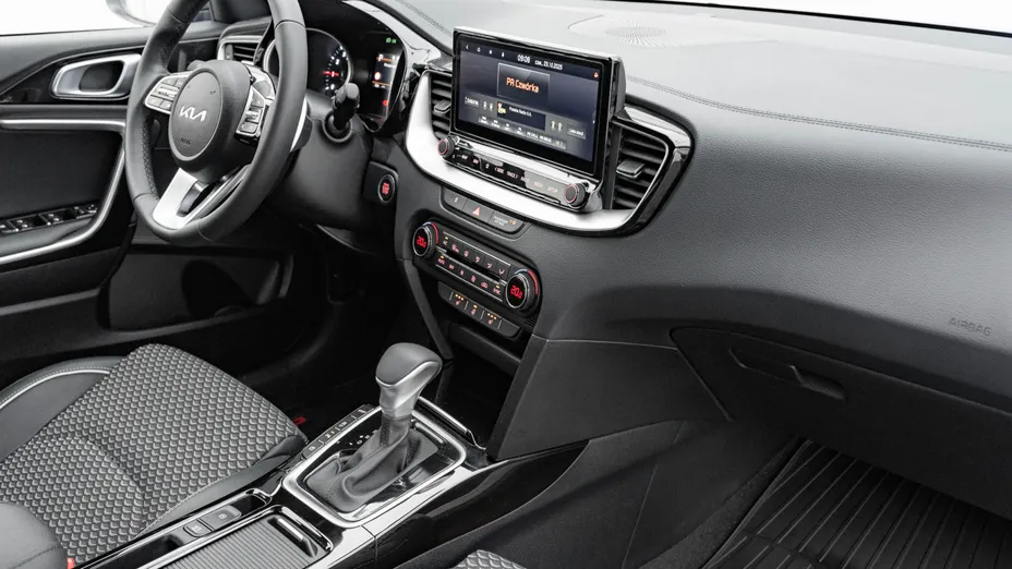 KIA Cee'd Ceed 1.5 T-GDI Tribute DCT