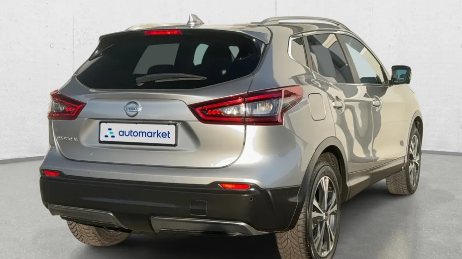 NISSAN Qashqai Qashqai 1.3 DIG-T N-Connecta DCT