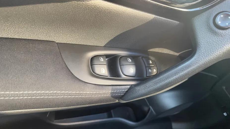 NISSAN Qashqai Qashqai 1.3 DIG-T N-Connecta DCT