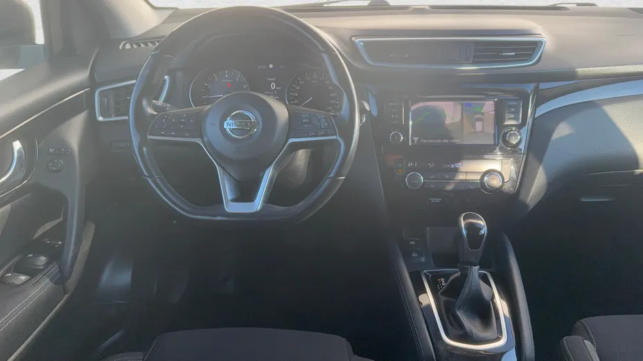 NISSAN Qashqai Qashqai 1.3 DIG-T N-Connecta DCT