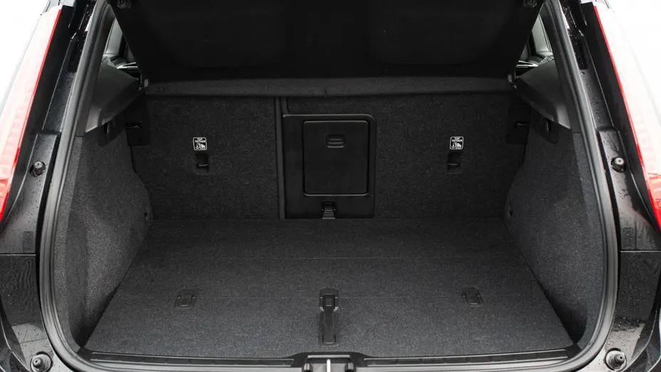 VOLVO XC40 XC40 73kWh P6 Recharge Ultimate aut