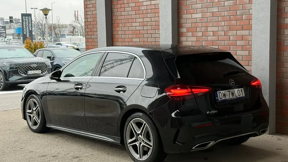 MERCEDES-BENZ A Klasa A 200 AMG Line 7G-DCT