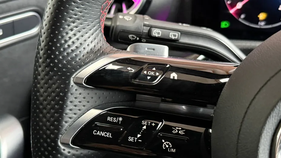 MERCEDES-BENZ A Klasa A 200 AMG Line 7G-DCT