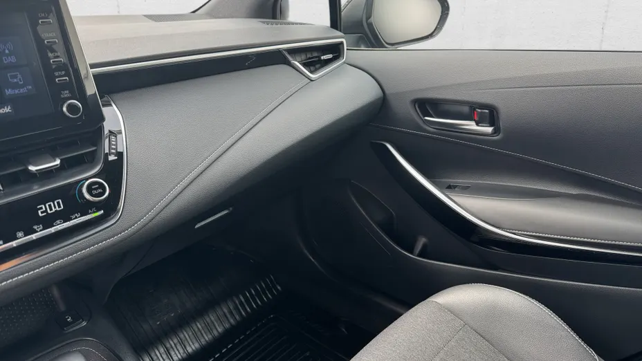 TOYOTA Corolla Corolla 2.0 Hybrid Comfort