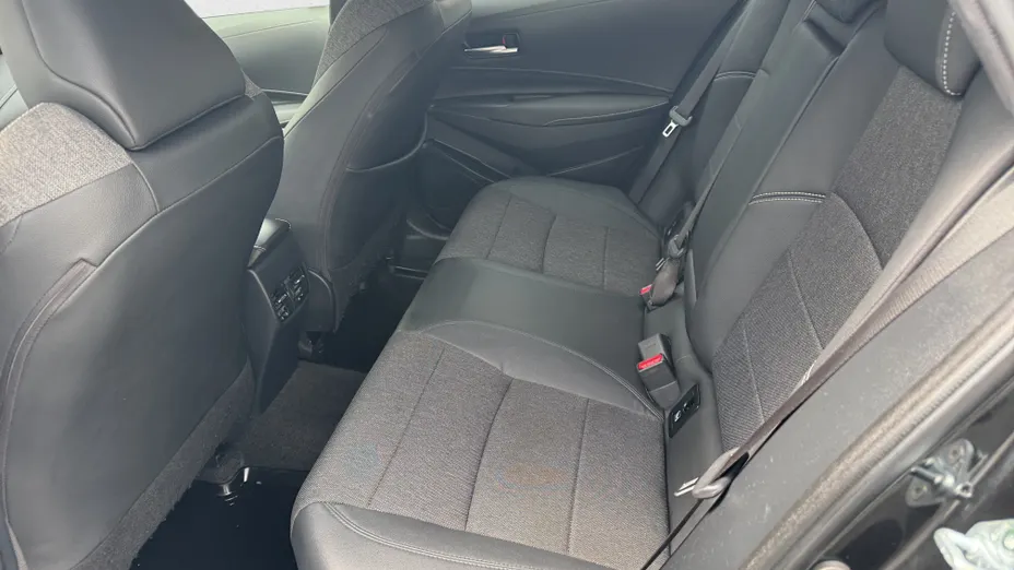 TOYOTA Corolla Corolla 2.0 Hybrid Comfort