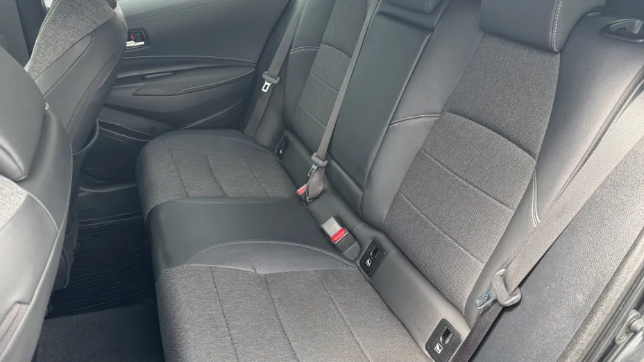 TOYOTA Corolla Corolla 2.0 Hybrid Comfort