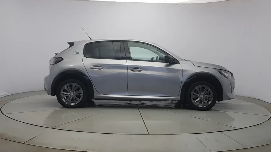 PEUGEOT 208 e-208 Allure