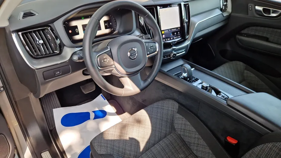 VOLVO XC60 XC60 B4 B Core aut