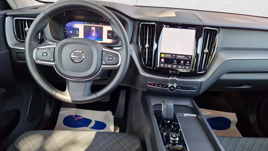 VOLVO XC60 XC60 B4 B Core aut