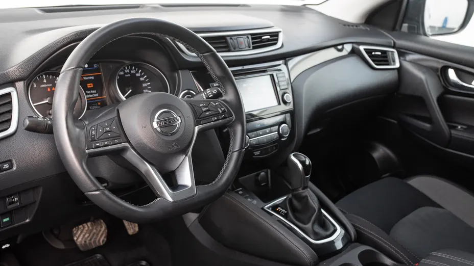 NISSAN Qashqai Qashqai 1.3 DIG-T N-Connecta DCT