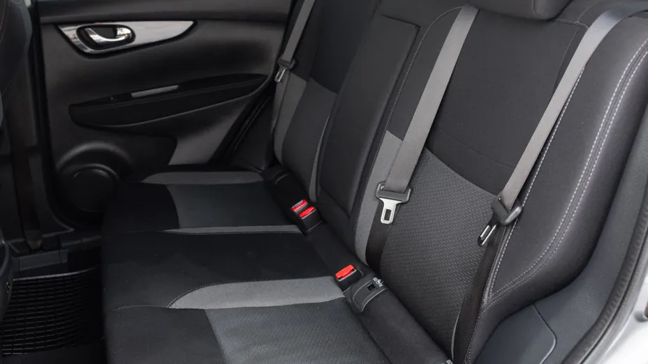 NISSAN Qashqai Qashqai 1.3 DIG-T N-Connecta DCT