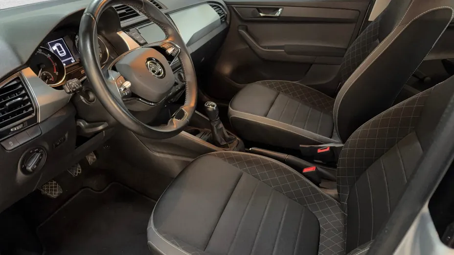 SKODA Fabia Fabia 1.0 TSI Ambition