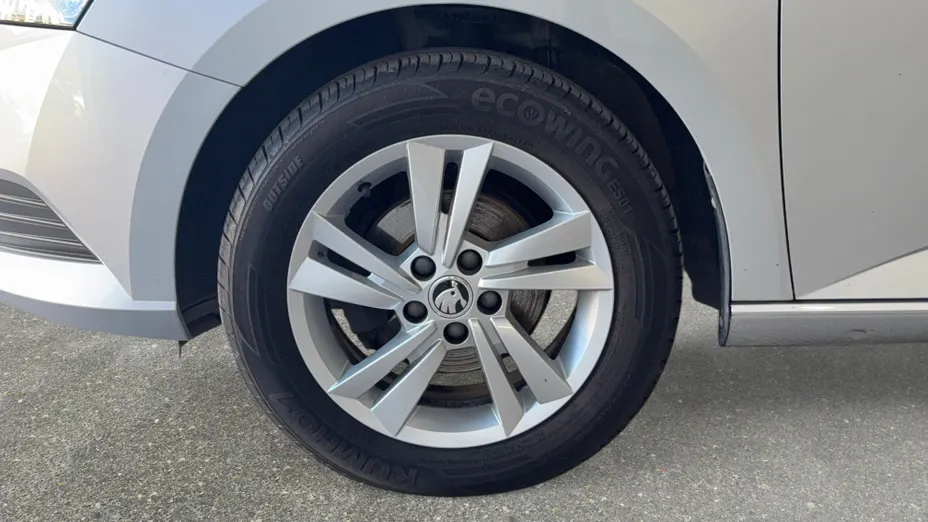 SKODA Fabia Fabia 1.0 TSI Ambition