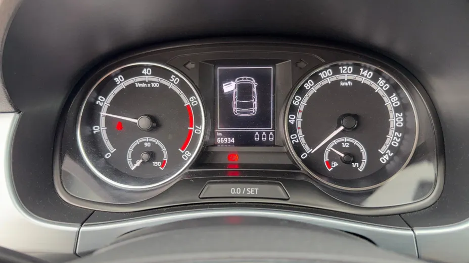 SKODA Fabia Fabia 1.0 TSI Ambition