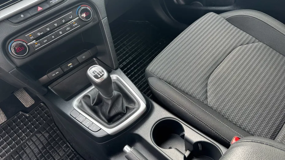 KIA Cee'd Ceed 1.5 T-GDI M