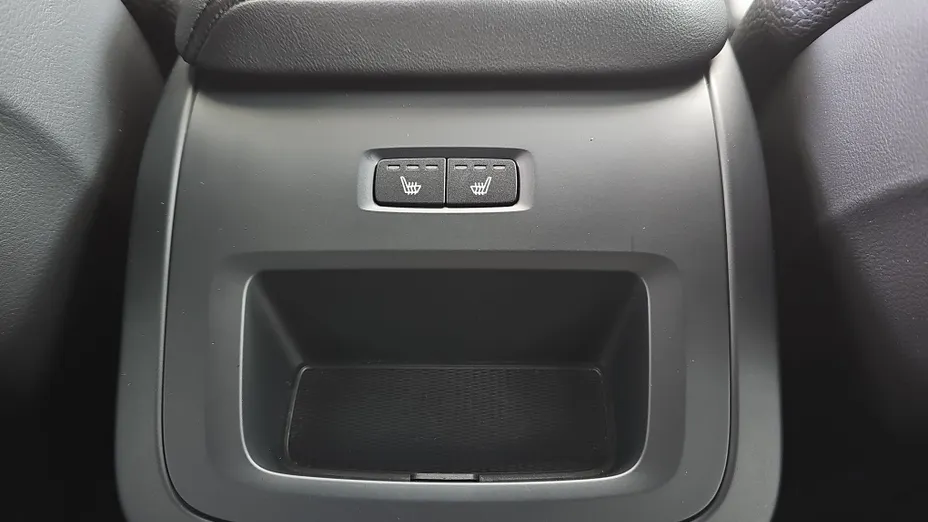 VOLVO XC60 XC60 B4 D AWD Plus Dark aut