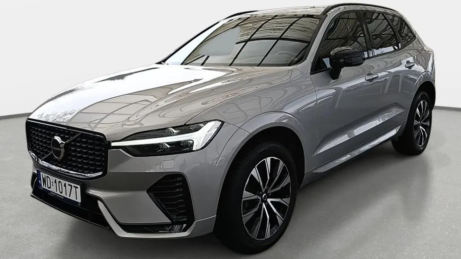 VOLVO XC60 XC60 B4 D AWD Plus Dark aut