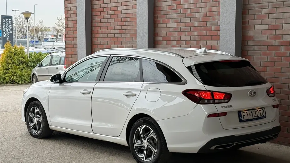 HYUNDAI i30 i30 1.0 T-GDI Smart