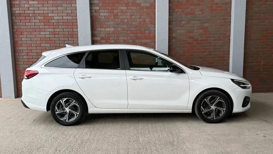 HYUNDAI i30 i30 1.0 T-GDI Smart