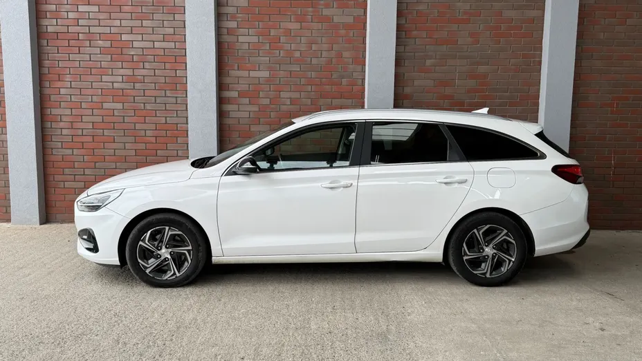 HYUNDAI i30 i30 1.0 T-GDI Smart