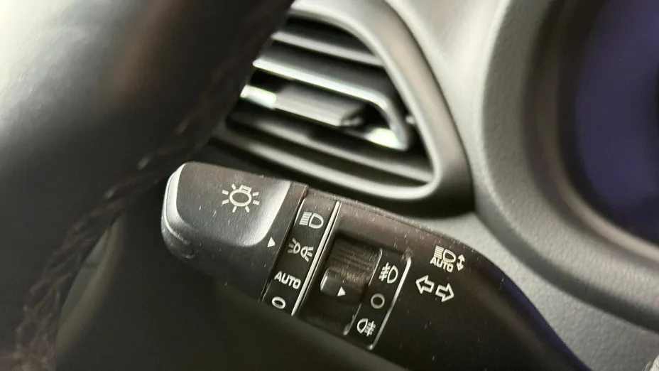 HYUNDAI i30 i30 1.0 T-GDI Smart