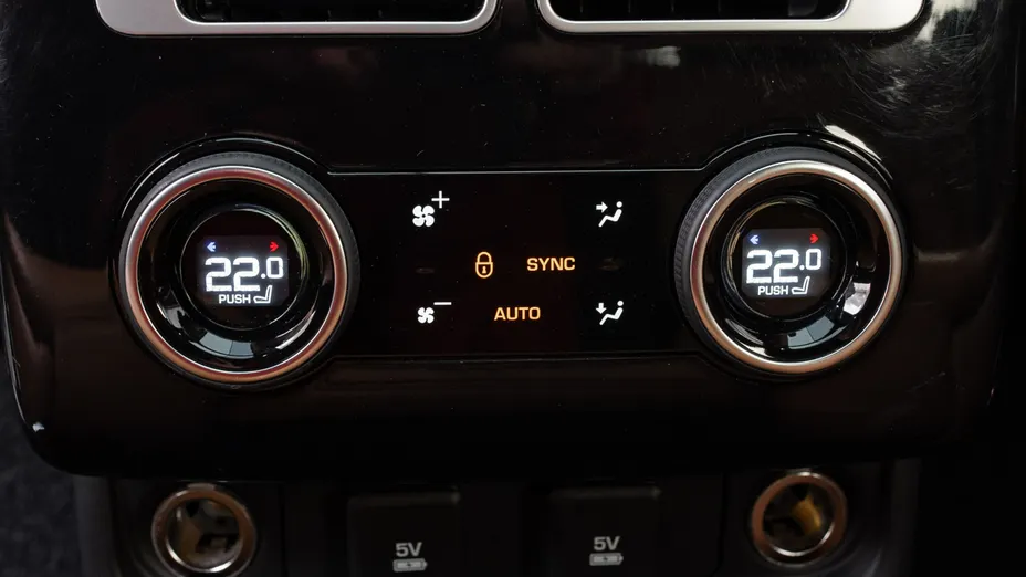 LAND ROVER Range Rover Range Rover 3.0 I6 LWB AB