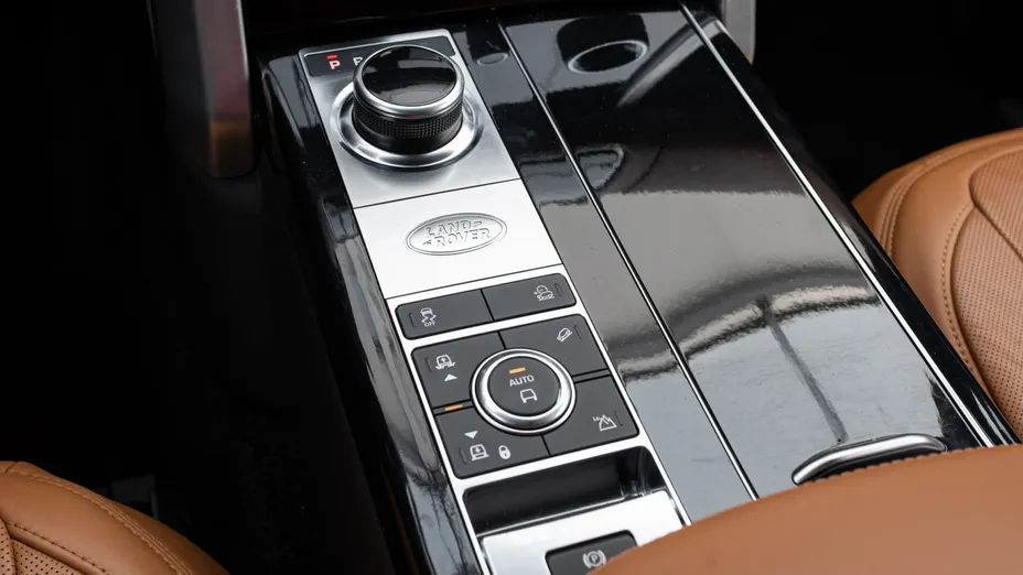 LAND ROVER Range Rover Range Rover 3.0 I6 LWB AB