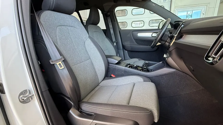 VOLVO XC40 XC40 B3 Plus Bright aut