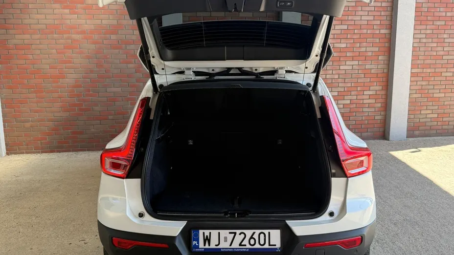 VOLVO XC40 XC40 B3 Plus Bright aut