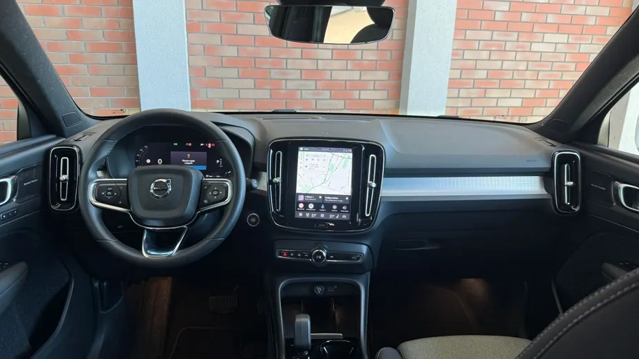 VOLVO XC40 XC40 B3 Plus Bright aut
