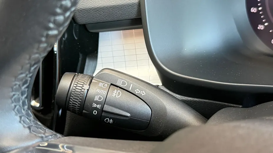 VOLVO XC40 XC40 B3 Plus Bright aut