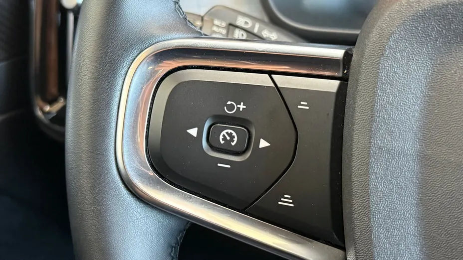 VOLVO XC40 XC40 B3 Plus Bright aut