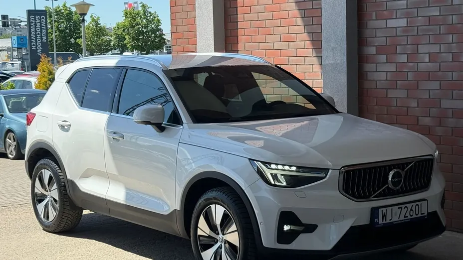 VOLVO XC40 XC40 B3 Plus Bright aut
