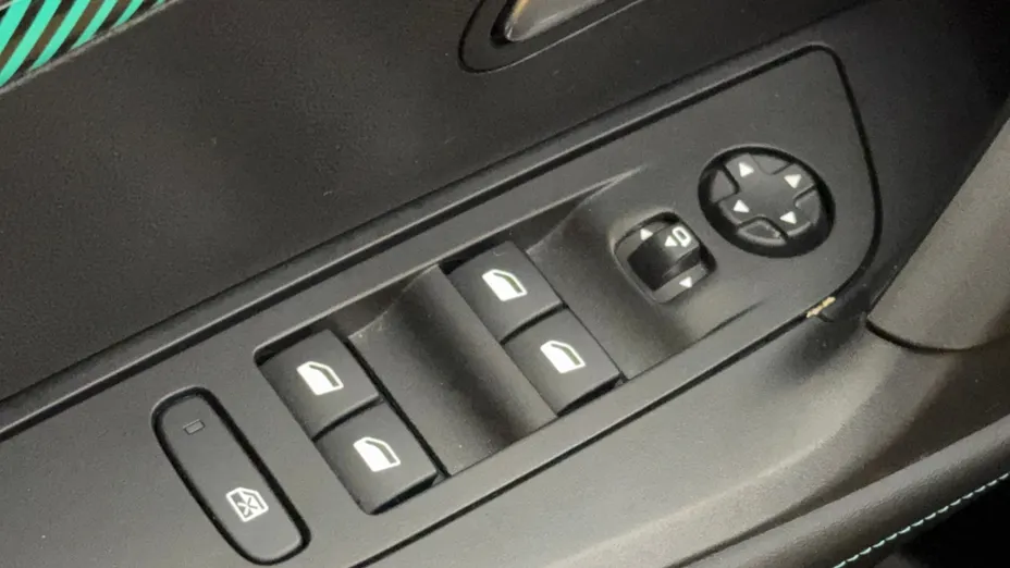 PEUGEOT 2008 2008 1.2 PureTech Allure S&S