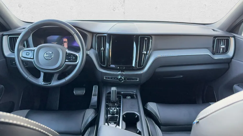 VOLVO XC60 XC60 B4 B R-Design aut