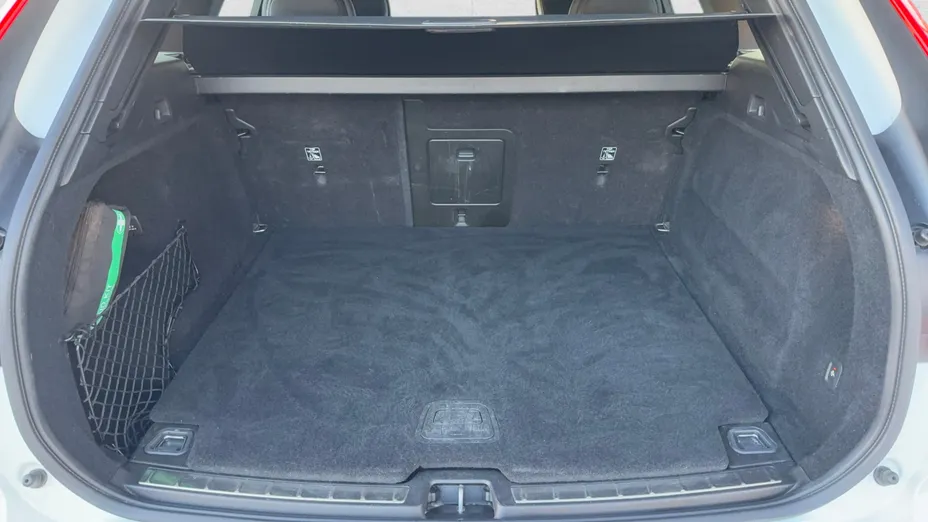 VOLVO XC60 XC60 B4 B R-Design aut