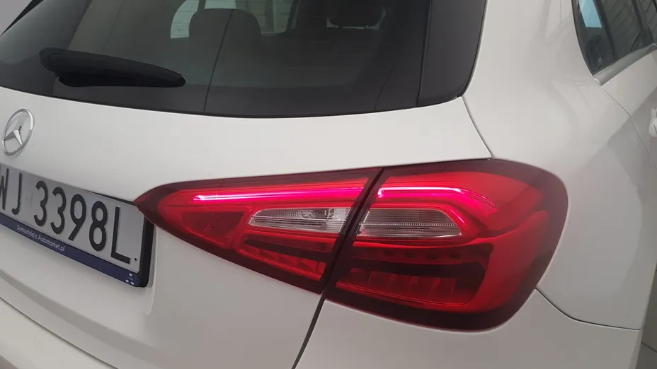 MERCEDES-BENZ A Klasa A 180 Style 7G-DCT