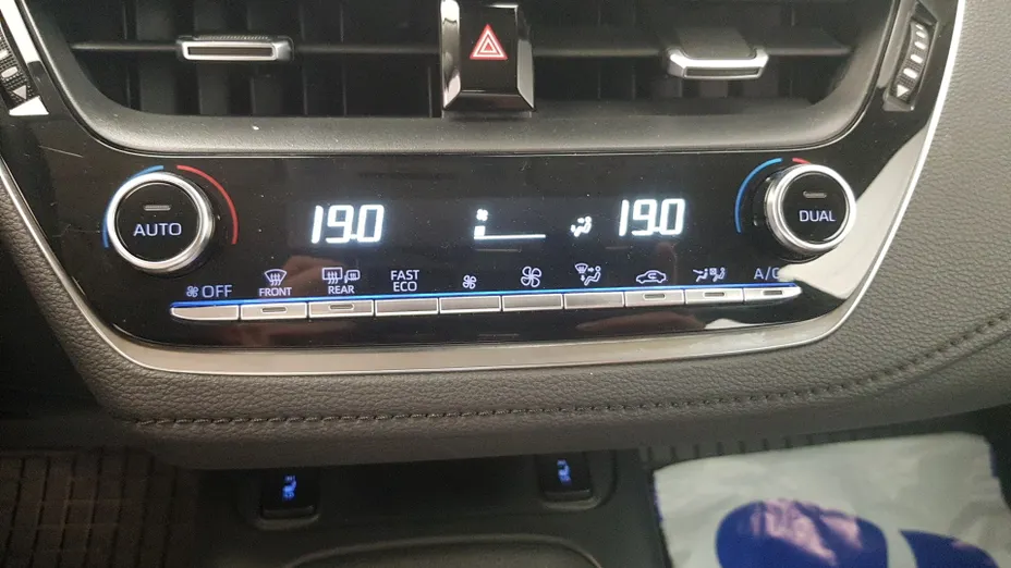TOYOTA Corolla Corolla 1.5 Comfort