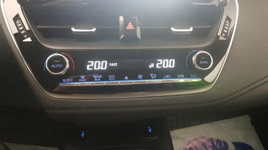 TOYOTA Corolla Corolla 1.5 Comfort