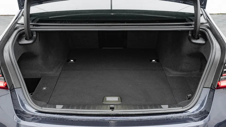 BMW Seria 7 745Le xDrive sport-aut