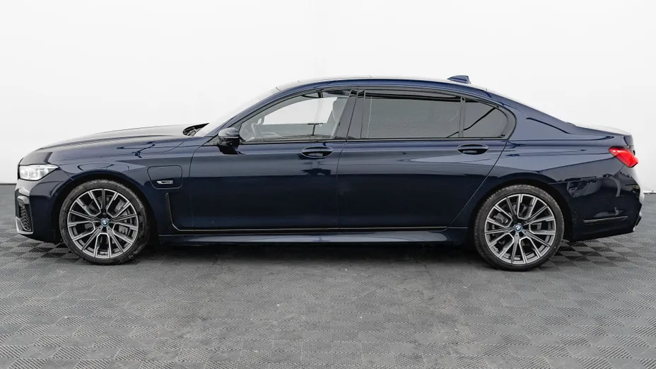 BMW Seria 7 745Le xDrive sport-aut