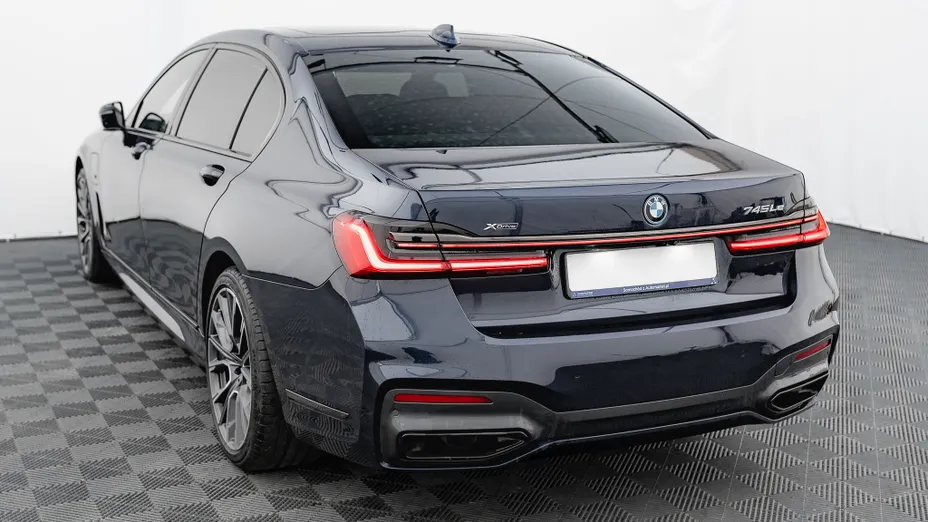 BMW Seria 7 745Le xDrive sport-aut