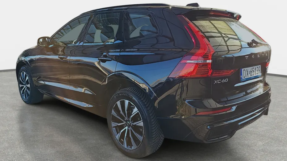 VOLVO XC60 XC60 B4 D AWD Plus Dark aut