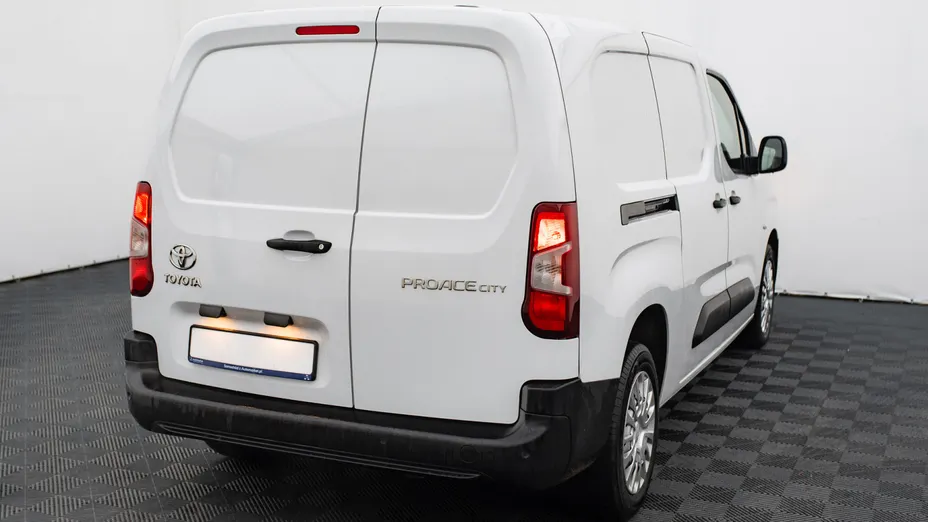 TOYOTA Proace City Proace City 1.5 D-4D Long 2,4t Active