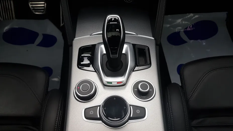 ALFA ROMEO Stelvio Stelvio 2.0 Turbo Veloce Q4 aut