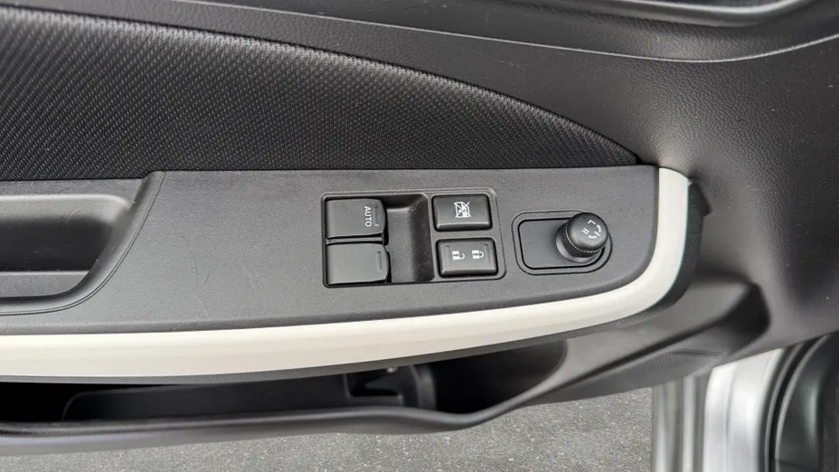 SUZUKI Swift Swift 1.2 Dualjet SHVS Premium
