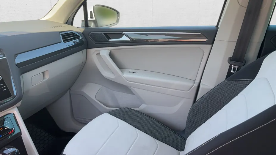 VOLKSWAGEN Tiguan Tiguan 2.0 TSI 4Mot. Elegance DSG